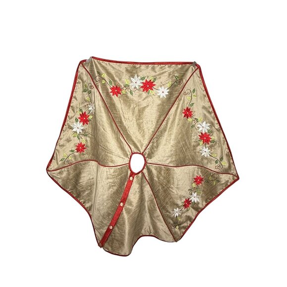 Earl & Wilson Christmas Tree Skirt Embroidered Gold Red Poinsettia Button Classi - Picture 6 of 6